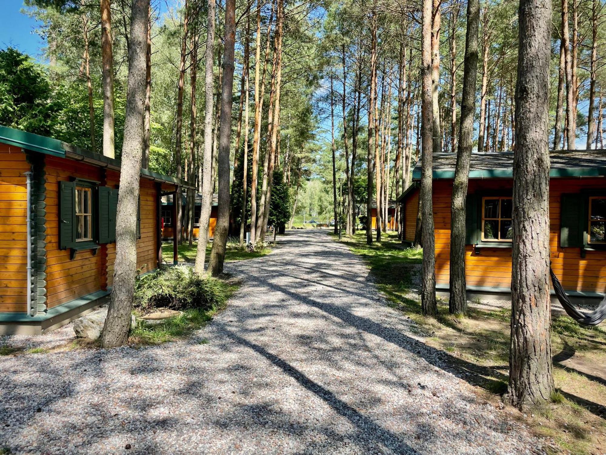 Samociążek Osrodek Wypoczynkowy "Julia" W Samociazku酒店 外观 照片